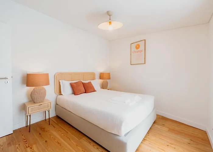 Lisbon Orange House - Stunning One-Bedroom Apartment 2E